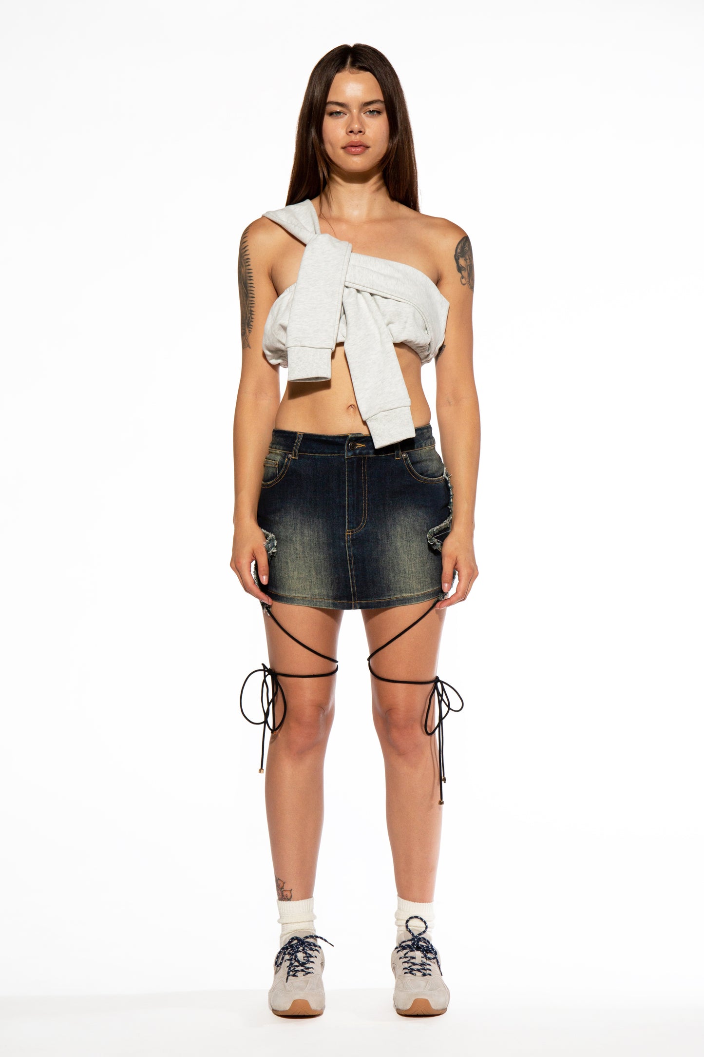 Star Patch Strap Denim Mini Skirt