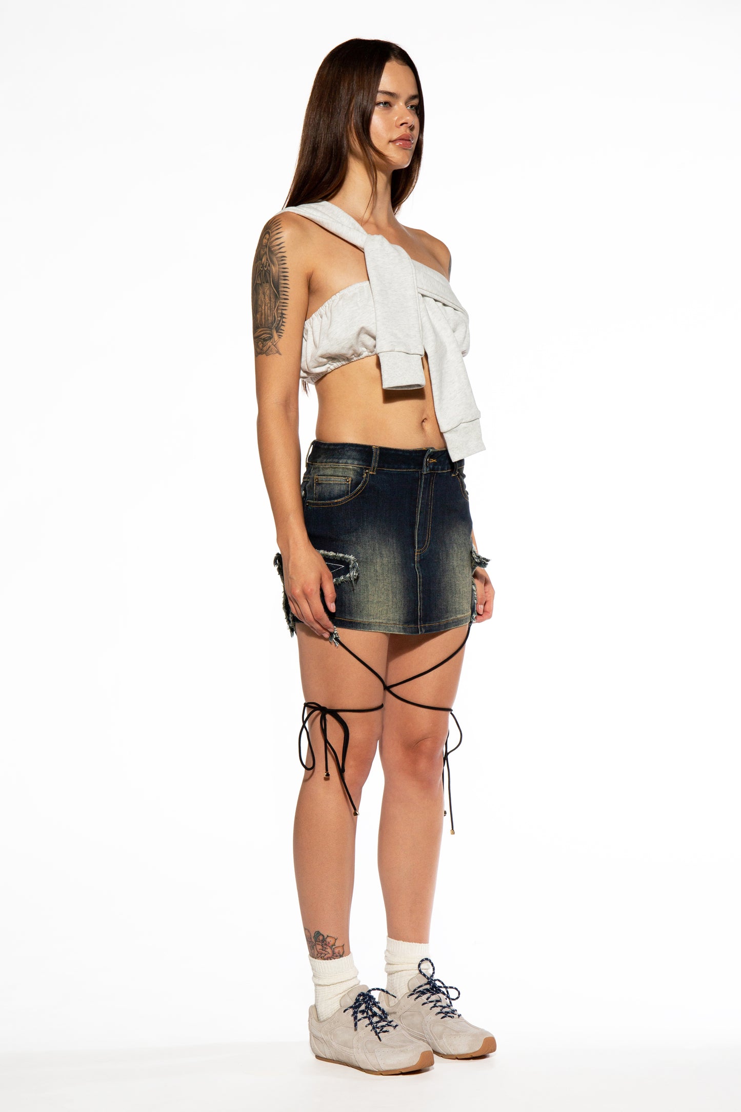 Star Patch Strap Denim Mini Skirt