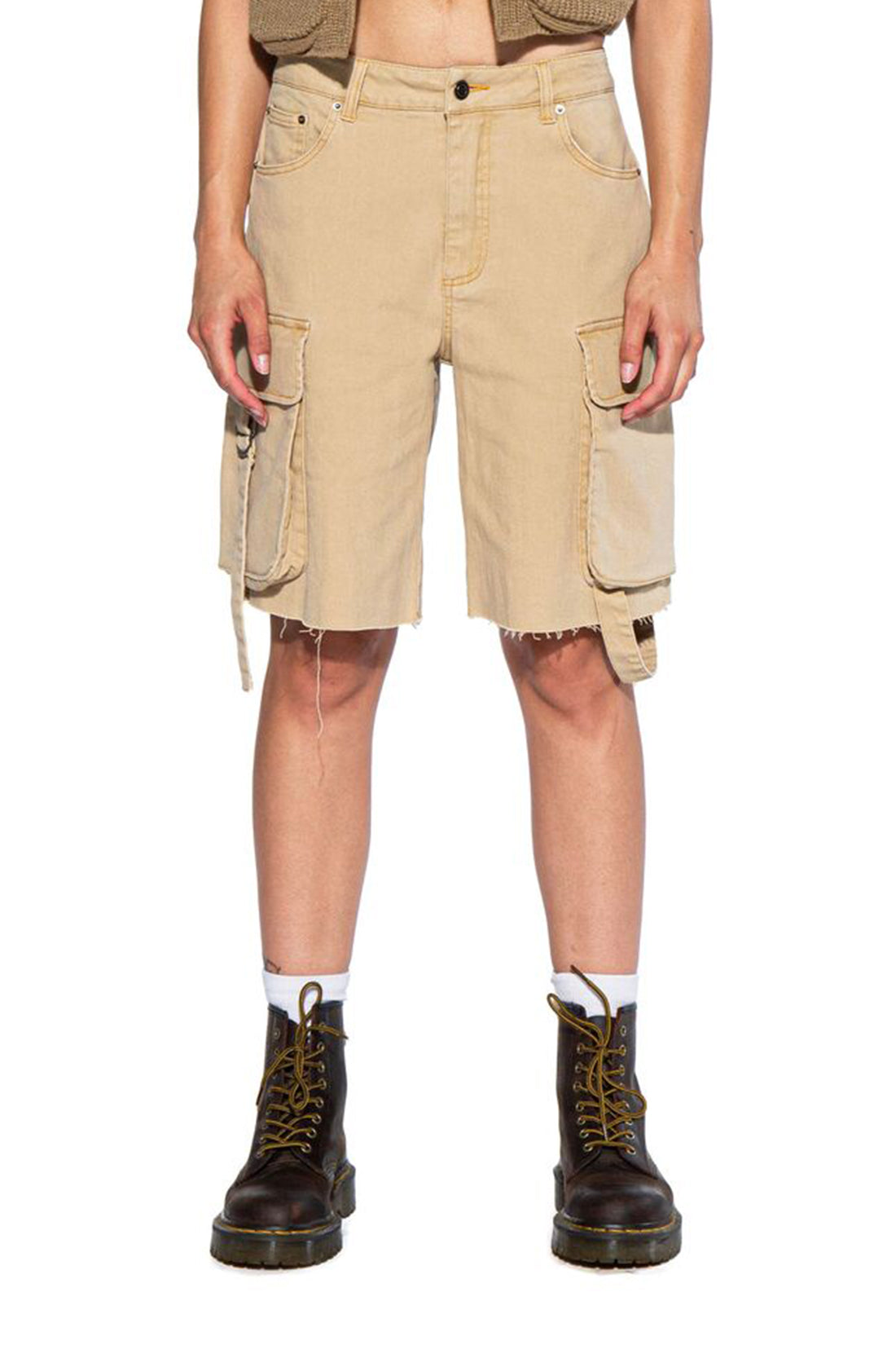 TWILL CARGO BAGGY SHORTS WITH STRAPS