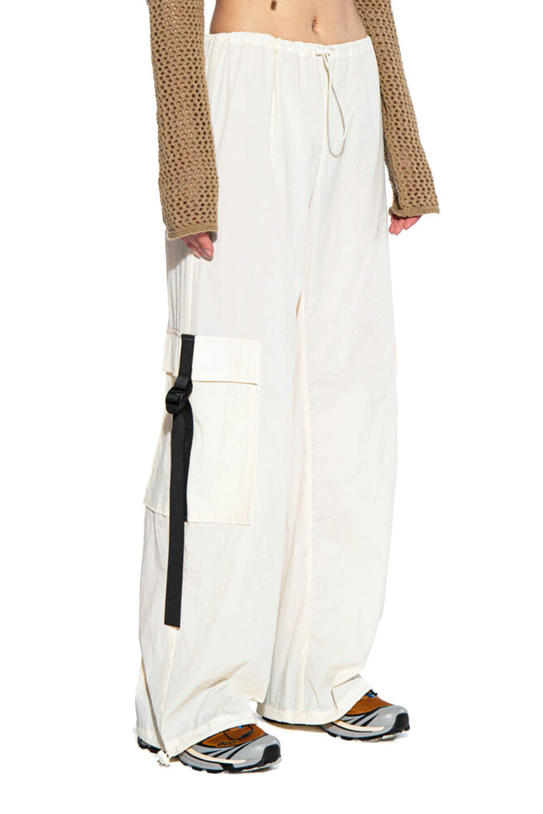 Contrast Strap Parachute Cargo Pants